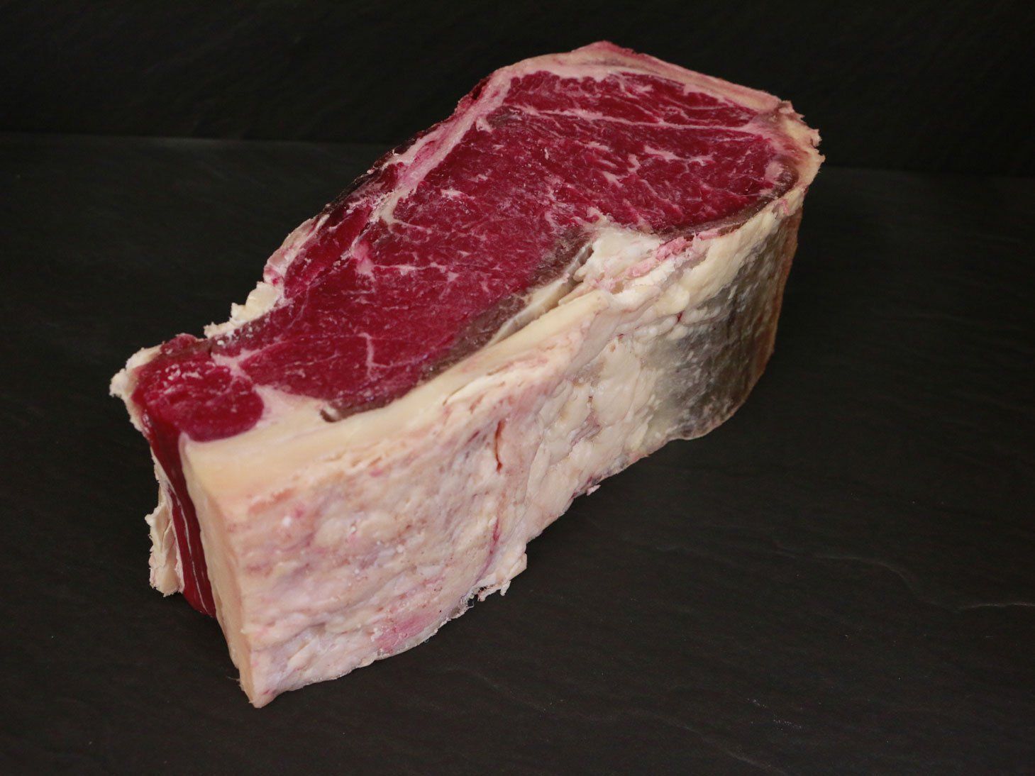 fg-Striploin-weit-Fette-Alt STRIP LOIN Extra Dry Aged Gute Alte Kuh