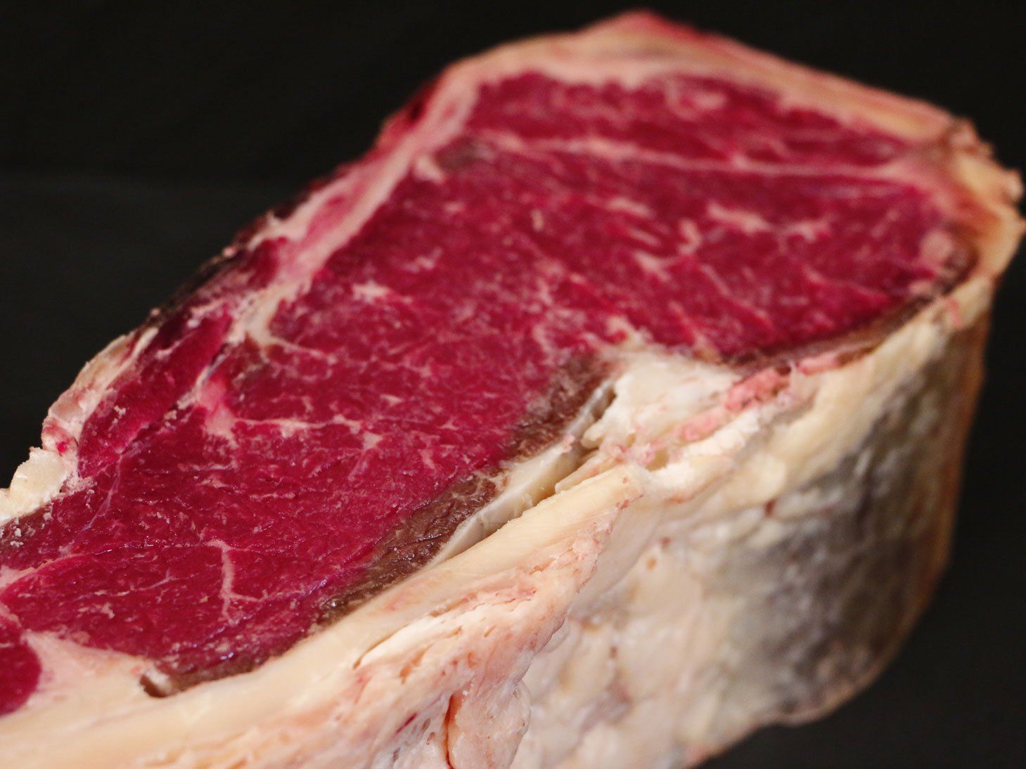 fg-Striploin-nah-Fette-Alte Striploin Steak
